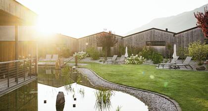 Amolaris Garden Loges & Guesthouse