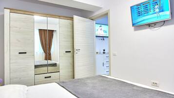 1 habitación, decoración personalizada y muebles diferentes