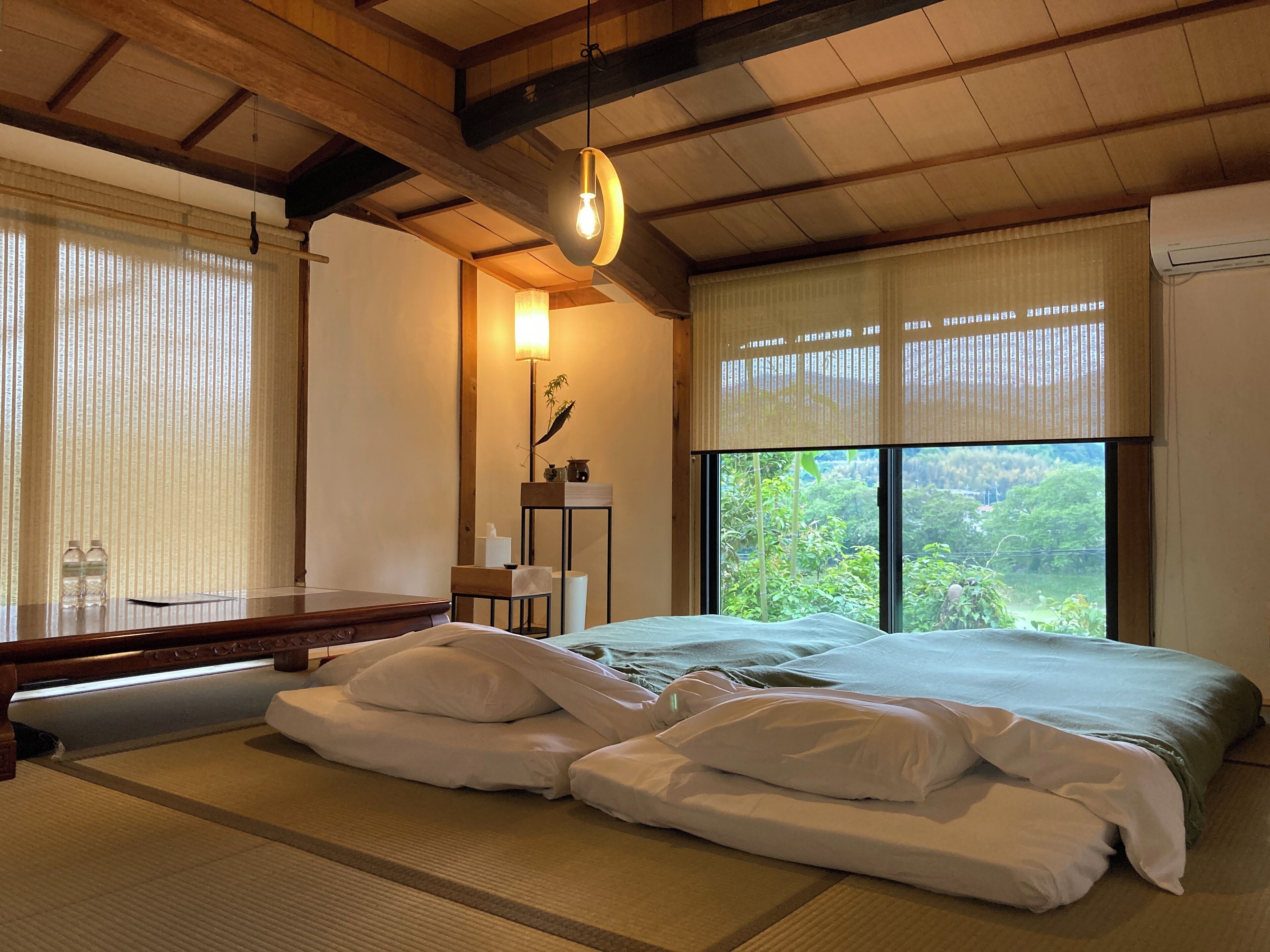 Tremannsrom – superior, fjellutsikt | Safe på rommet, blendingsgardiner og strykejern/-brett