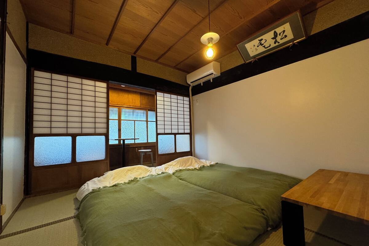 Standard Double or Twin Room, Garden View | In-room safe, blackout drapes, iron/ironing board, free WiFi