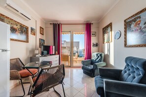 Apartment | 1 bedroom - Amazing Canvas by the Sea Wifi Free Parking (Vlorë)