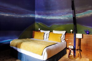 Deluxe Room | In-room safe, iron/ironing board, free WiFi, bed sheets - La Folie Barbizon (Barbizon)