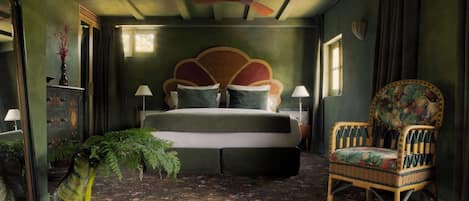 Prestige Suite | 1 bedroom, in-room safe, iron/ironing board, free WiFi
