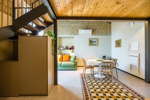 2 bedrooms - La Pinacoteca - F Solimena (Naples)