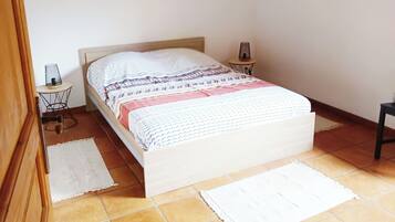 4 chambres, fer et planche Ă repasser, Wi-Fi