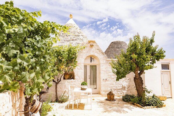 Exterior - Borgo San Francesco (Locorotondo)