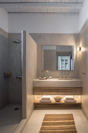 Hair dryer, towels - Esti Villa Melissa - Executive Luxury Villa (Mykonos)