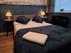 1 Schlafzimmer, Bügeleisen/Bügelbrett, Internetzugang, Bettwäsche