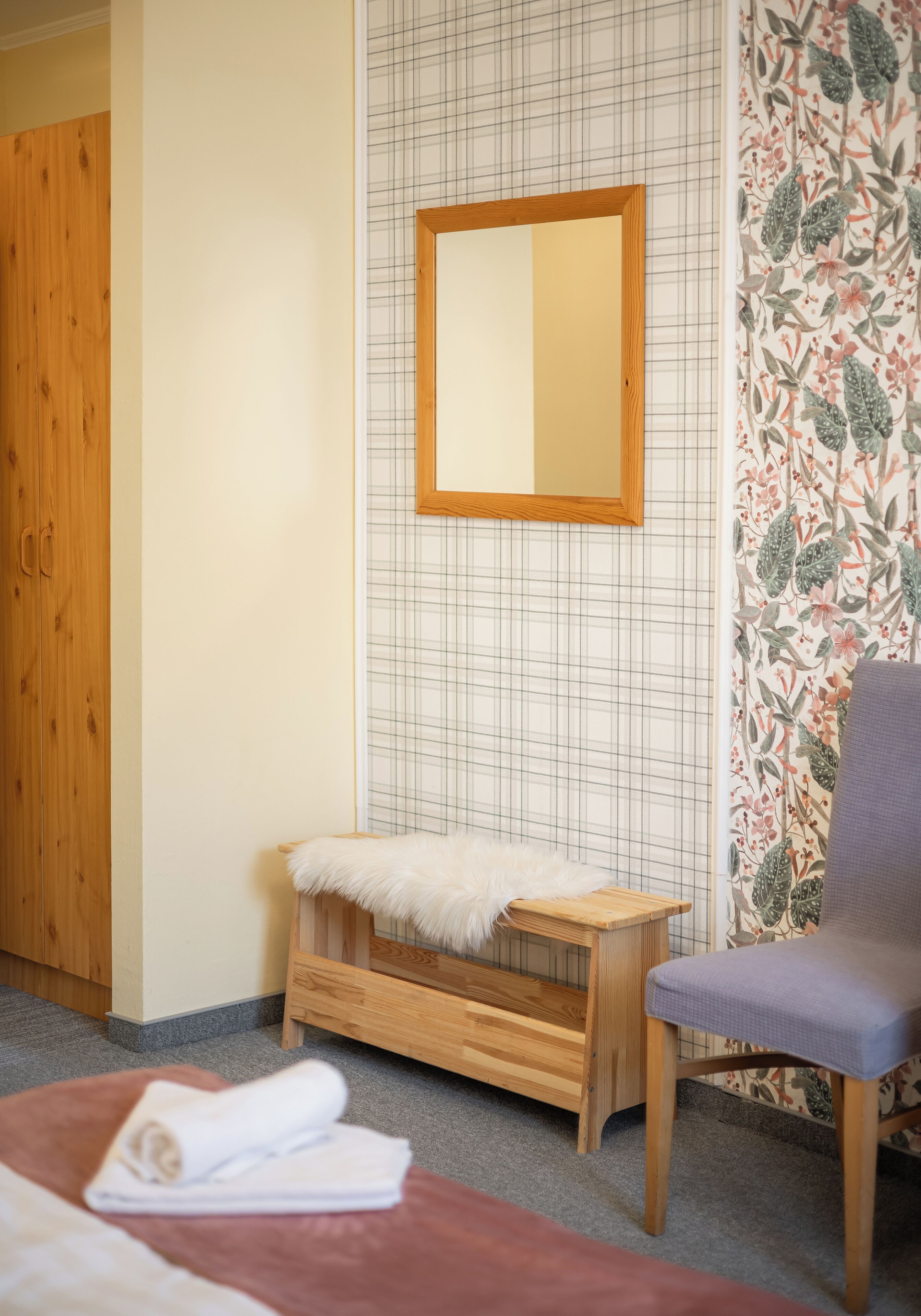 Deluxe tweepersoonskamer, uitzicht op rivier | Een bureau, een laptopwerkplek, verduisterende gordijnen, gratis wifi