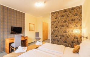 Deluxe Double Room, River View | Desk, laptop workspace, blackout drapes, free WiFi