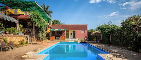 Piscine extérieure