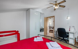 1 bedroom, iron/ironing board, free WiFi, bed sheets - Nice apartment in Opric with WiFi (Opric)