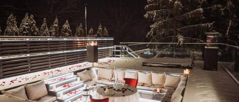 Apartment, 2 Bedrooms, Accessible, Smoking | Outdoor dining