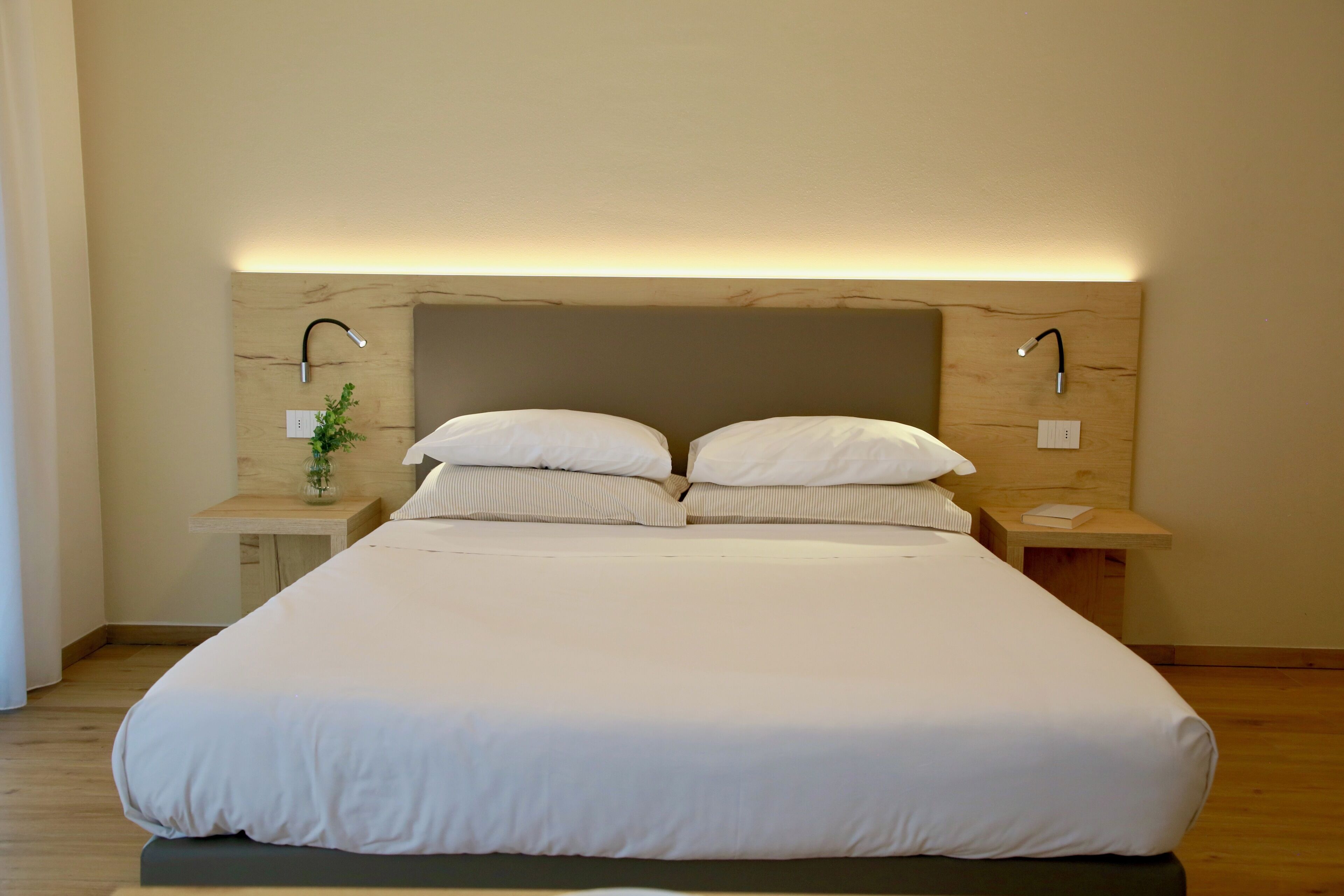 Studio, Balkon, Bergblick | Allergikerbettwaren, laptopgeeigneter Arbeitsplatz