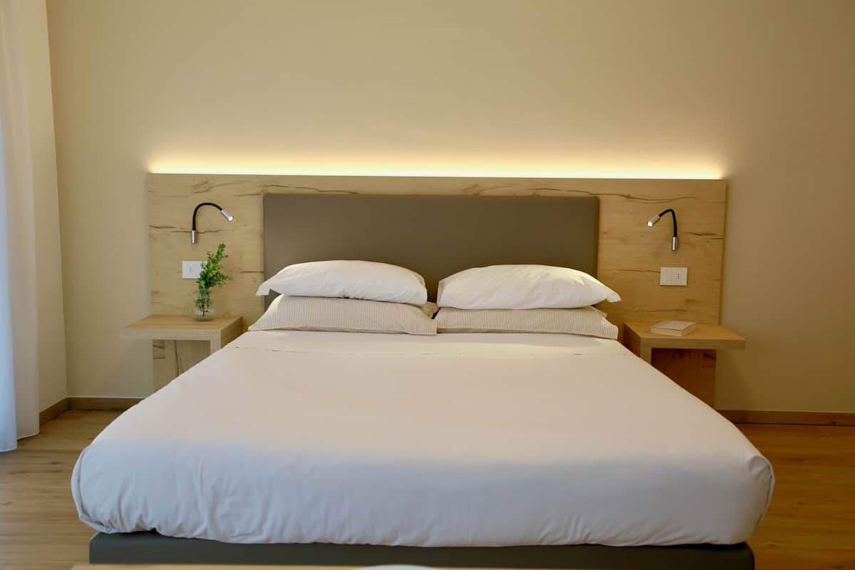 Studio, balcon, vue montagne | 1 chambre, literie hypoallergénique