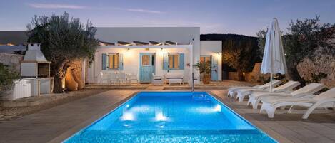 2 bedrooms