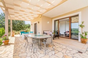 House - Villa Antinoti in Ionian Islands (Corfu)