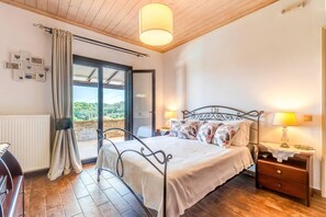 3 bedrooms - Villa Antinoti in Ionian Islands (Corfu)