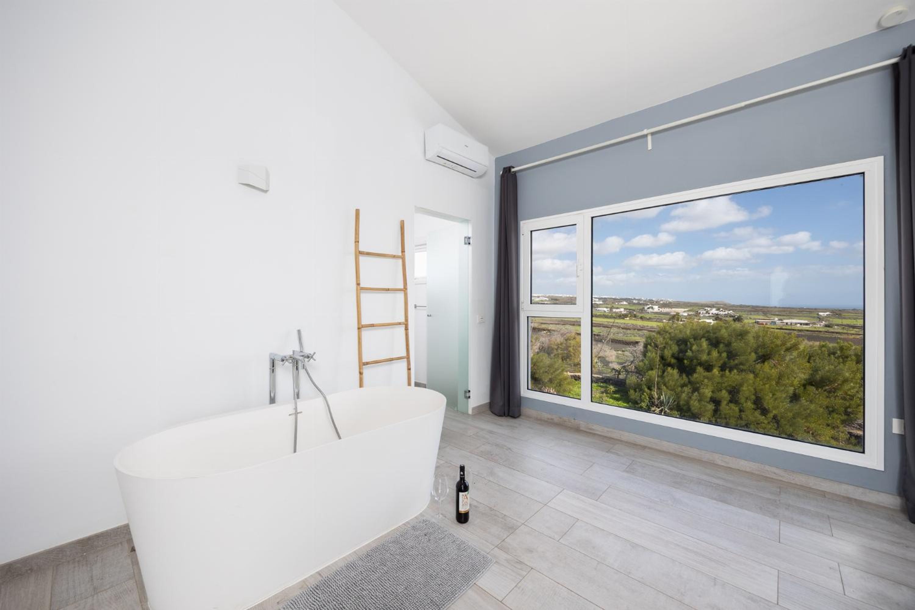 Foto - The View in T as With 4 Bedrooms and 4 Bathrooms