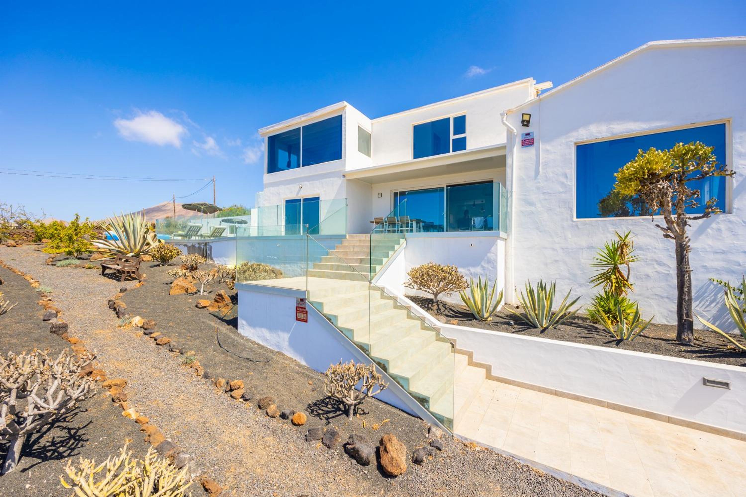 4 bedrooms