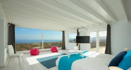 The View in T as With 4 Bedrooms and 4 Bathrooms