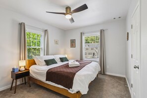 3 多间卧室、办公桌、熨斗/熨衣板、WiFi