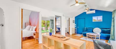 2 bedrooms, desk, iron/ironing board, WiFi (free)