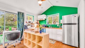 Coffee/tea maker, fridge, oven, stovetop - Sky-High Treehouse | Pool & Hot Tub! (Austin)