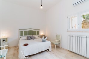 1 camera, Wi-Fi gratuito, lenzuola