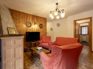 Fernseher, Kamin