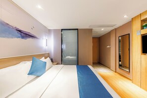 Standard-Doppelzimmer | Wohnbereich | Fernseher