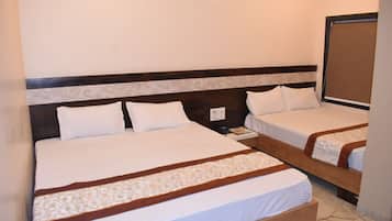Double or Twin Room, City View | Free WiFi