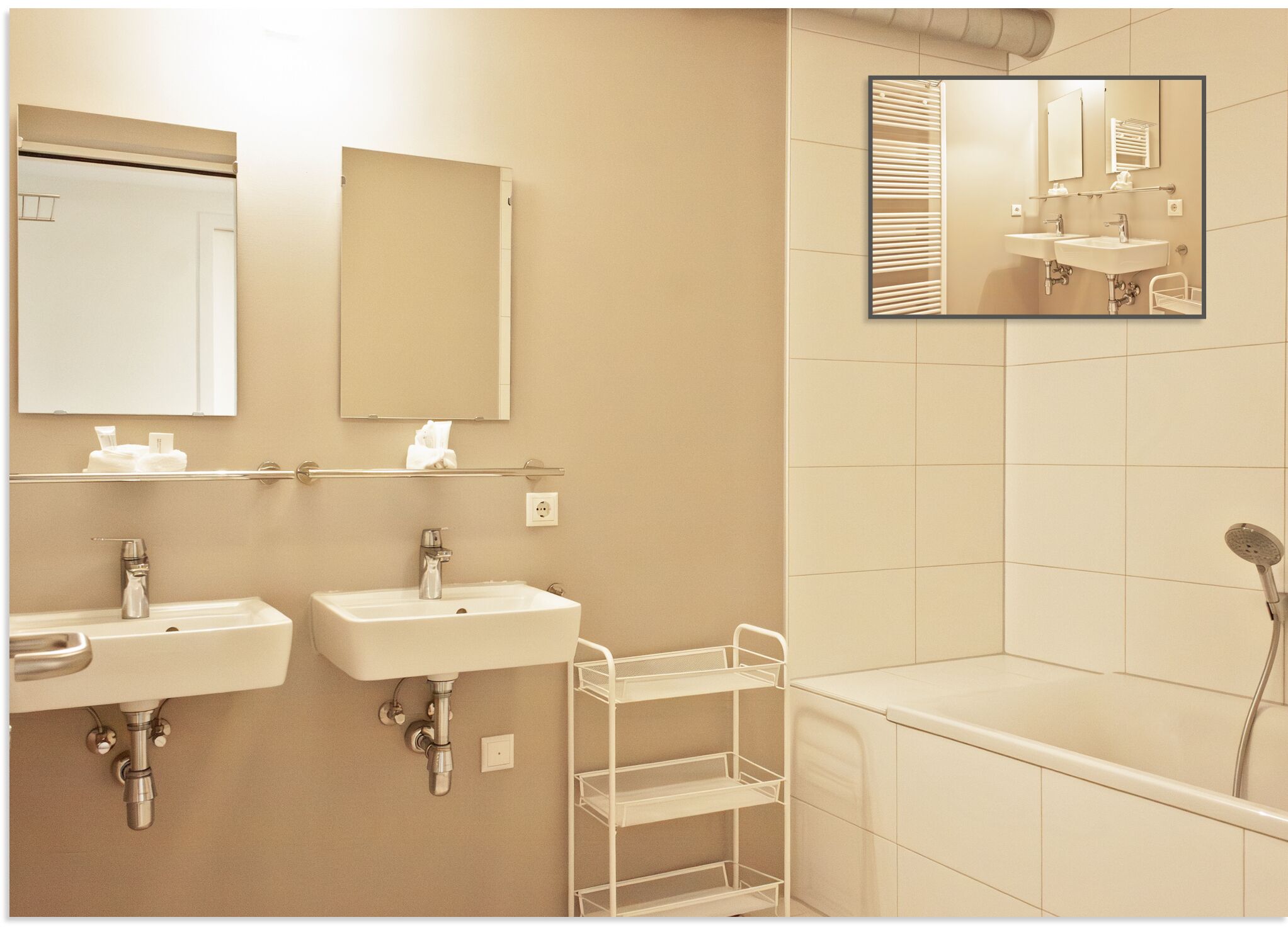 Bathroom 1 (2)