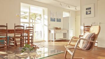 Living room (3)