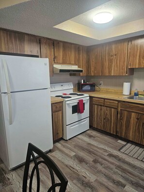 Unclassified image, 5 of 35, button