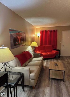 Unclassified image, 4 of 35, button