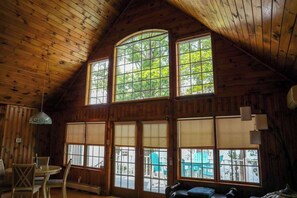 Interior - Waterside Leisure Lakefront, Hot Tub & Game Room (Geneva)