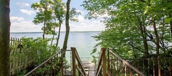 Waterside Leisure • Lakefront, Hot Tub & Game Room