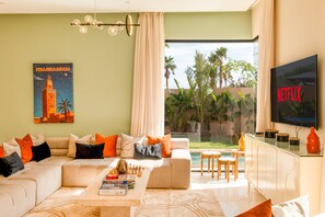 TV connectée, table de tennis de table, médiathèque