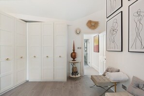 Interior - Luxury 2Bed/2Bath overlooking Clapham Common (Greater London)