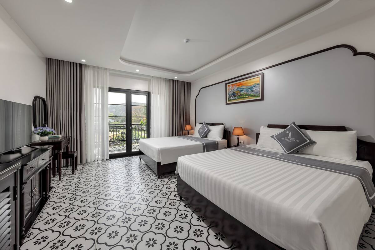 Deluxe Shared Dormitory, Balcony