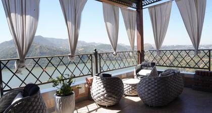 Pyramid Hotels & Resorts