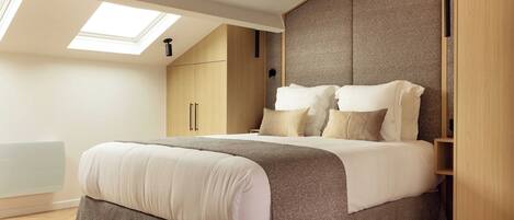 Apartment | 1 bedroom, laptop workspace, iron/ironing board, bed sheets