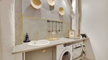 Apartment | Bathroom