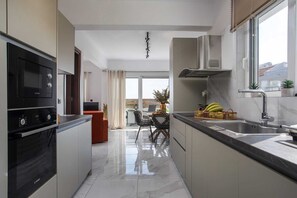 Fridge, microwave, oven, dishwasher - Olea Luxury Apartment (Rhodes)