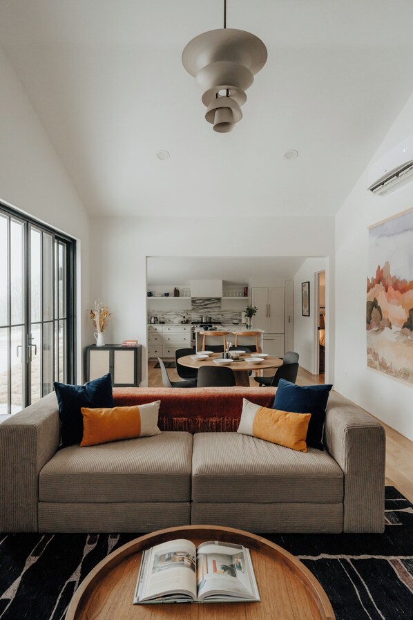 Smart TV, fireplace, offices, computer monitors