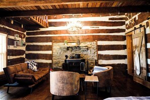 Fireplace - Grace Woods Historic Rustic Cabin | Pond access |  220-year-old log cabin (Rising Sun)