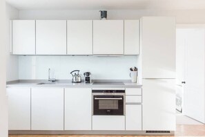 Comfort-Apartment, Stadtblick | Eigene Küche | Wasserkocher mit Kaffee-/Teezubehör, Wasserkocher, Toaster