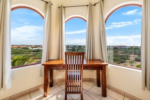 Villa Deluxe | Caja fuerte, tabla de planchar con plancha, wifi gratis y ropa de cama