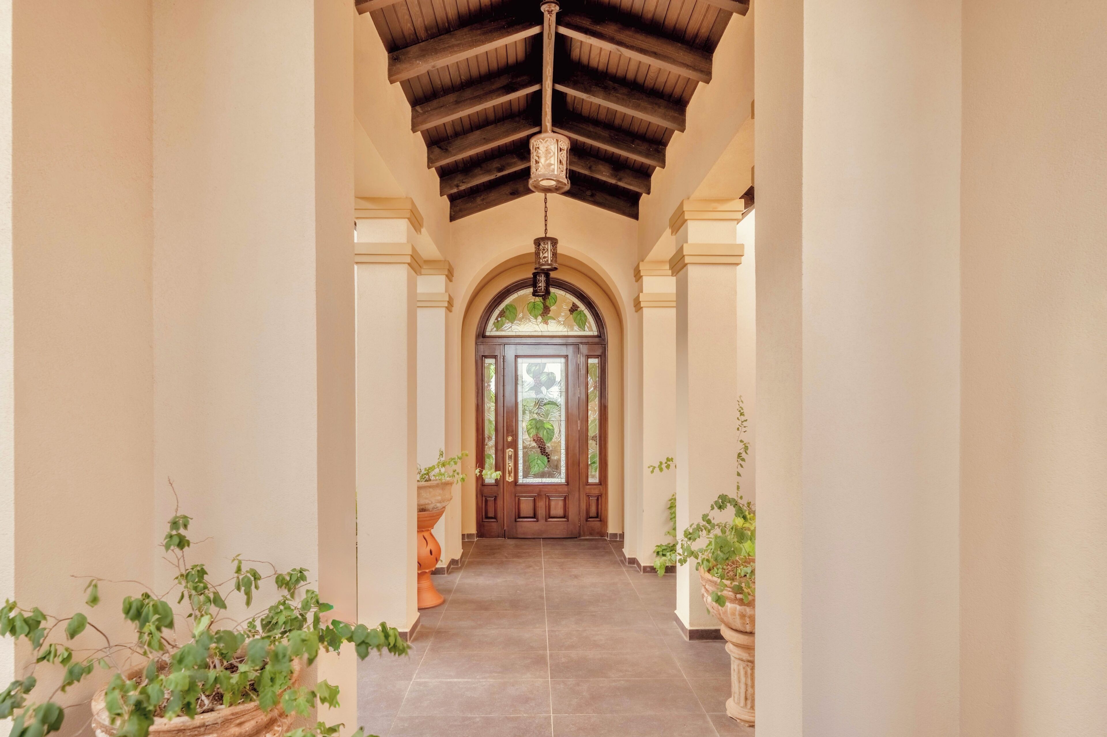 Catalina 27 | In-room safe, iron/ironing board, free WiFi, bed sheets